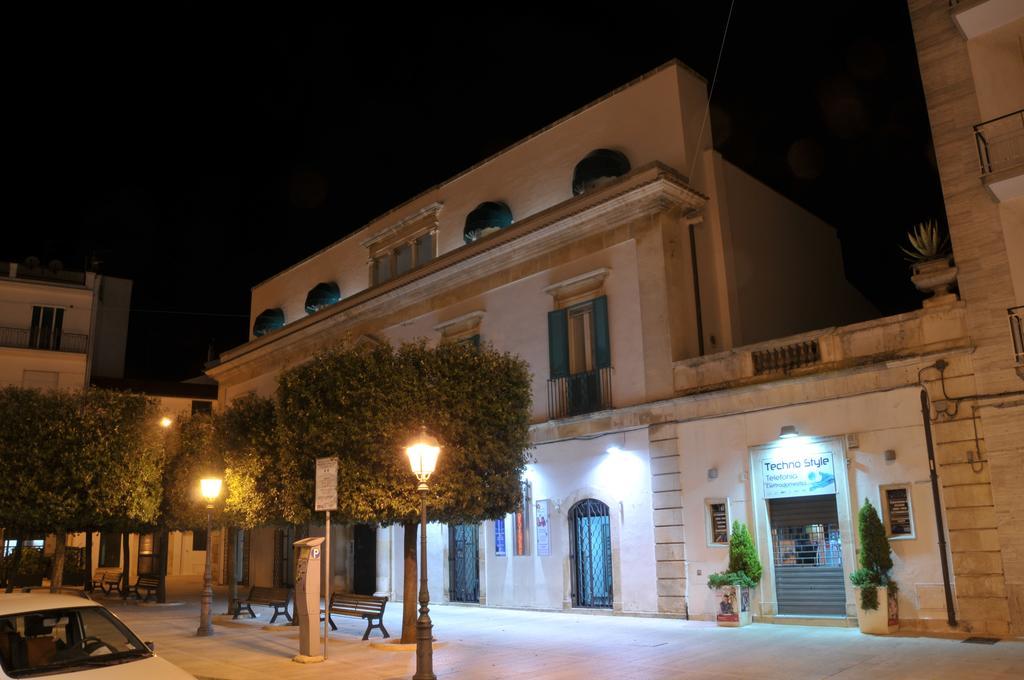 Palazzo Agrusti - Residenza D'Epoca Bed & Breakfast Alberobello Bagian luar foto