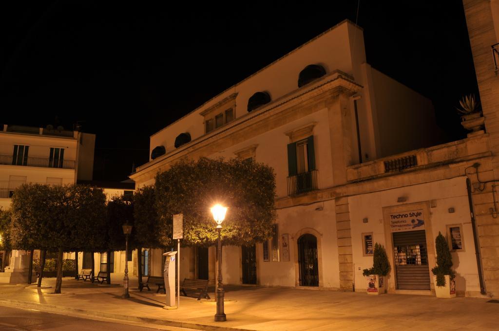 Palazzo Agrusti - Residenza D'Epoca Bed & Breakfast Alberobello Bagian luar foto