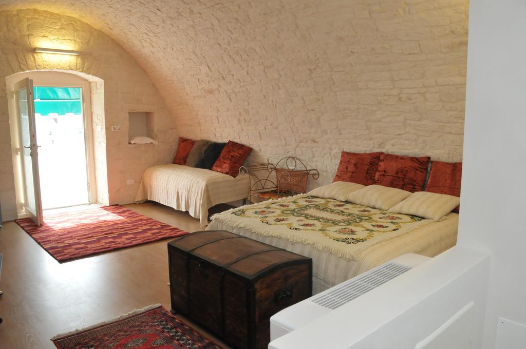 Palazzo Agrusti - Residenza D'Epoca Bed & Breakfast Alberobello Ruang foto