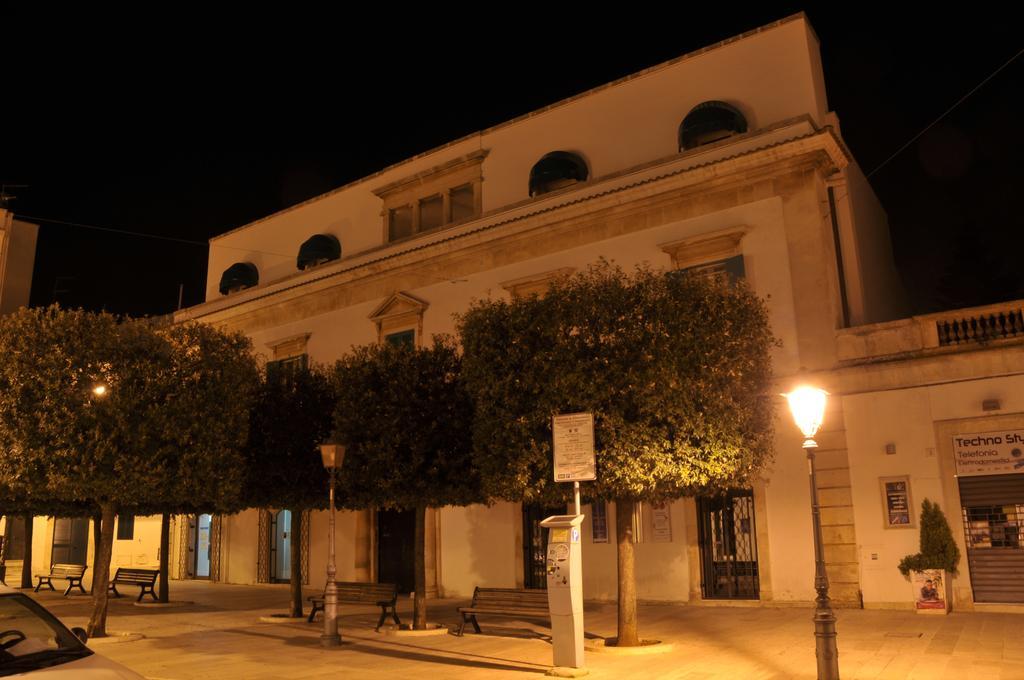 Palazzo Agrusti - Residenza D'Epoca Bed & Breakfast Alberobello Bagian luar foto